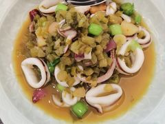 雪菜烧鱿鱼-瓯越·海鲜·瓯味一品(IM长宁国际店)