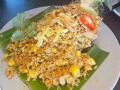 -大头虾越式风味餐厅(光明广场店)