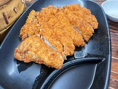 -莱莱小笼·乔艾