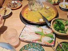 -洱火云南酸菜牛肉火锅(石景山当代商城店)