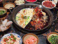 -周小明火锅(黑金冠社区店)