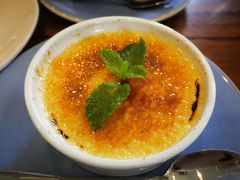 -Chom Cafe and Restaurant