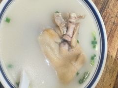 半边蹄花汤-竹笼蹄花蘸水菜