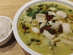 -鱼你在一起(奉贤宝龙城广场店)