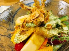 软壳蟹牛油果沙拉-水之惠鲜鱼料理(王府大街店)