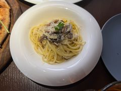 -卡普里披萨·牛扒·下午茶