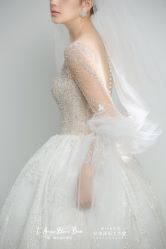 -禕·愫白婚纱商店