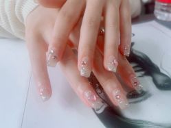 -艾珂·美甲美睫