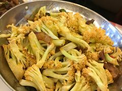 -鲁班小馆(政四街店)