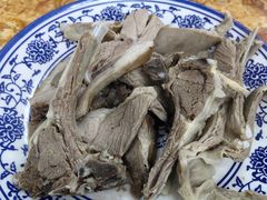 -马克力木手抓炕锅烤羊肉(盐湖一小区店)