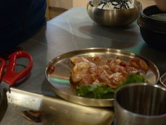 -围炉肉舍•炭烤活鳗•丹东海鲜烤肉(步行街店)