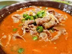 金针酸汤肥牛-芳满庭·江浙小馆(1912店)