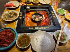 -老牌坊云南鱼豆花火锅(哈西万达店)