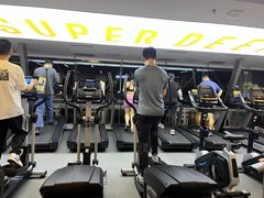 -超鹿运动(达信大厦店)