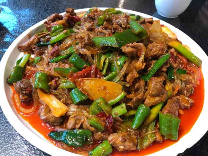 宁小羊黄渠桥爆炒羊羔肉-"来出差,距离住的酒店很近,腿着就可以到.