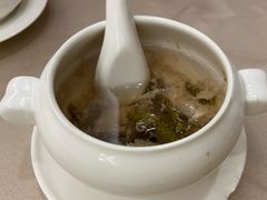 鲜霍山石斛炖土猪肉-四海酒家生态粤菜
