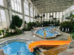 -中家鑫园温泉酒店鑫悦汤泉