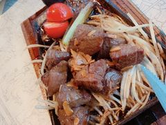 -穹六人间 people 6(岳阳路店)