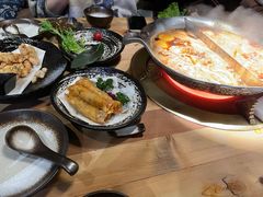 -湊湊火锅·茶憩(杭州湖滨银泰in77店)