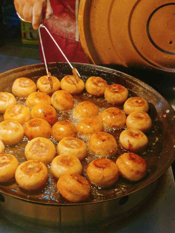 吴记水煎包-"过去的时候好多人在买,稍微等了一会儿. .