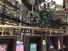 -钟书阁(群光广场店)