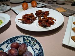 脆皮乳鸽-荣轩(新荣记环球金融中心店)