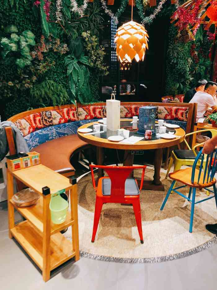 羊庄故事(汉沽店)-"[薄荷]环境:地点很好找,饭点儿特别火.