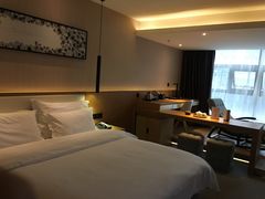 -优逸酒店(柳州窑埠古镇万象城店)