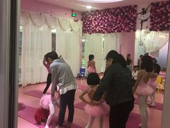 -芭芭拉小天使国际舞蹈(珠江新城校区)