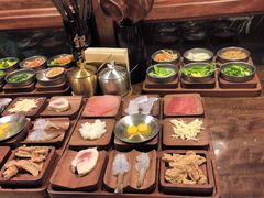 -银米·云南传统过桥米线(双廊黑金冠店)