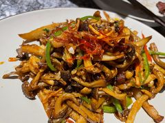xo酱爆炒菌菇-鹿港小镇(霄云店)