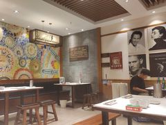 -白氏兄弟烧烤(中赢广场店)