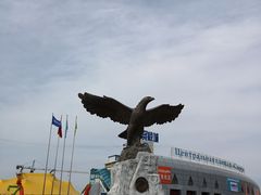 -霍尔果斯国门景区