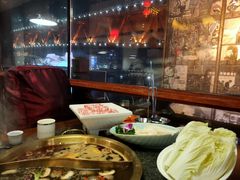 -小天鹅火锅·一线江景洪鼎旗舰店(洪崖洞店)