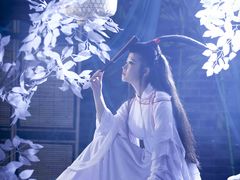 -九月鹰飞汉服摄影工作室