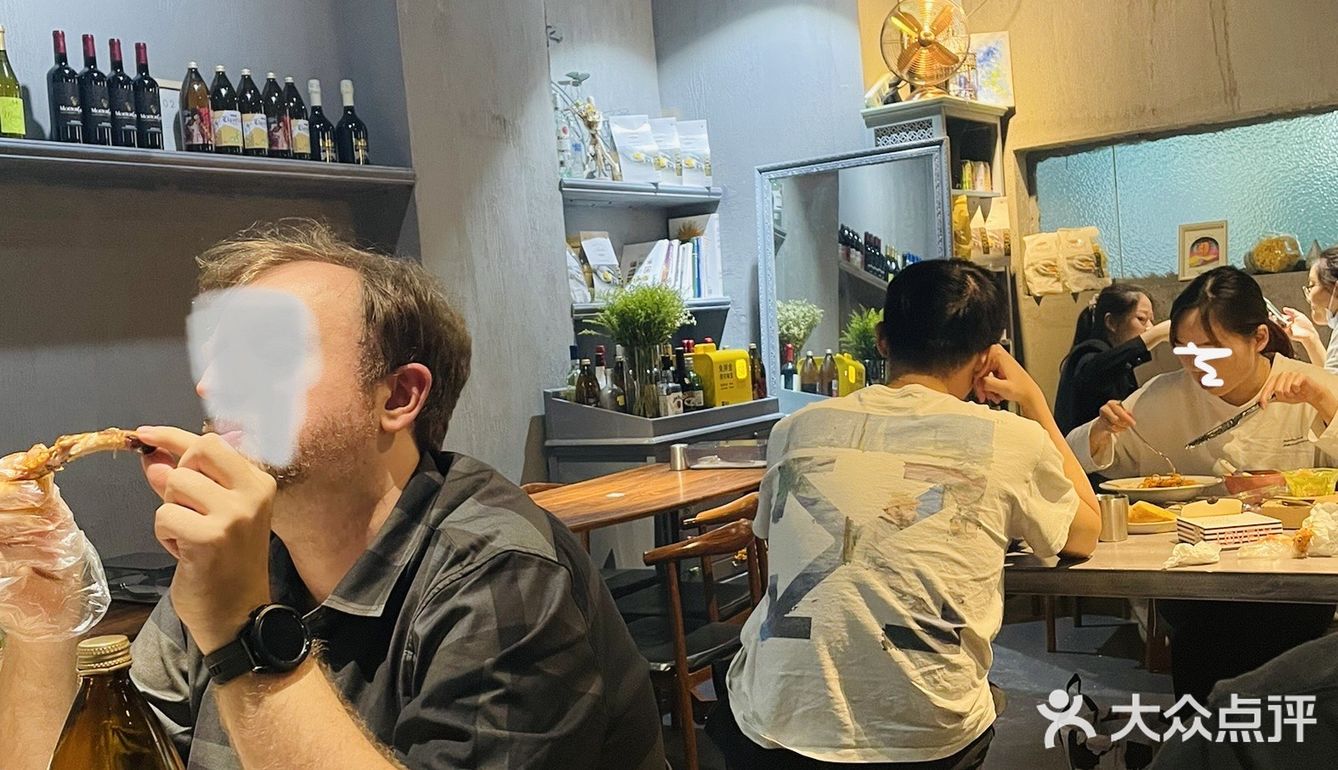 都给我去吃！我已经连续两天都来吃这家意粉