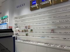 -美式眼镜·授权蔡司.依视路.尼康.豪雅.明月(南翔印象城店)