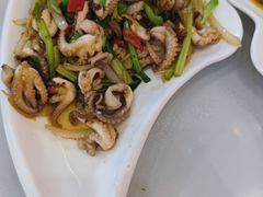 -覃记海鲜美食餐厅