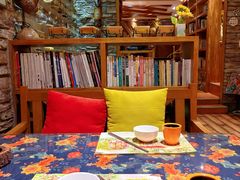 -月亮眼花园餐厅书吧酒吧