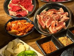 -山居屋炭火烧肉(厚街万达店)