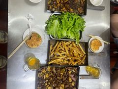 -老三李村河底戳子肉(总店)
