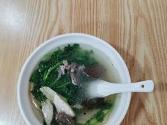 -三身人金新肠粉(丹霞店)