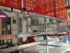 -肥佬良扣肉粉面店(梧州总店)
