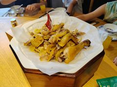 -头上红煨盐鸡乡村食府