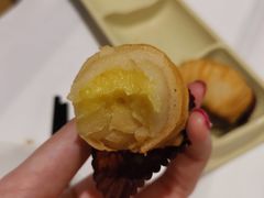 榴莲千丝酥-稻香酒家·34年老字号·港式粤菜(汉街店)