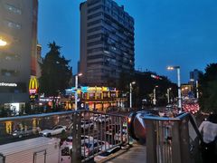 -爱客得牛排海鲜烤肉·火锅自助(春熙路黑金好店)