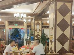-山城年华老火锅(玉林店)