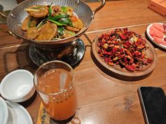 -隔壁老王·家常云南菜(皇冠店)