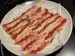 -山川小町·极番烧肉(新地假日广场店)
