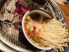 -鑫釜山海鲜烧烤(鑫丰国际店)